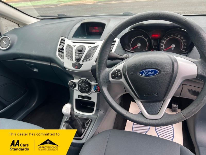 Used Ford Fiesta 2011 for sale - 78045240: Photo 14