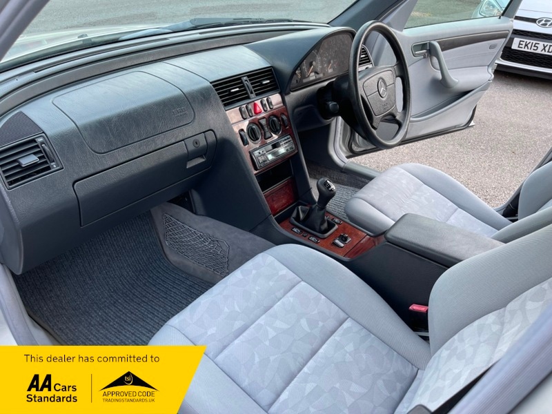 Used Mercedes-Benz C Class 1999 for sale - 77477933: Photo 15