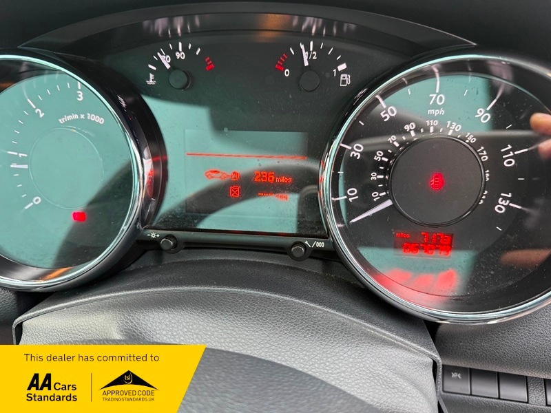 Used Peugeot 5008 2015 for sale - 76686856: Photo 12