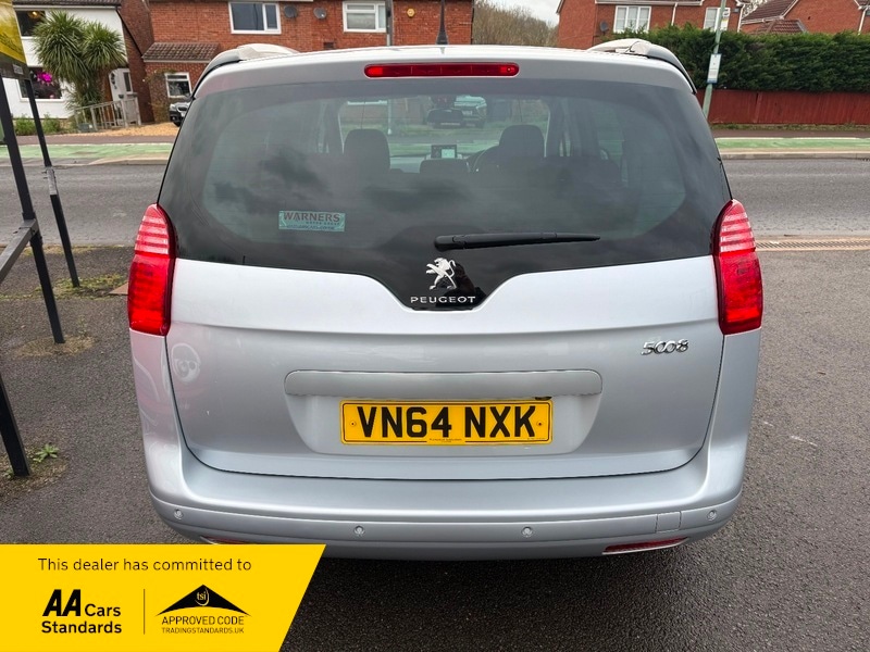 Used Peugeot 5008 2015 for sale - 76686856: Photo 5