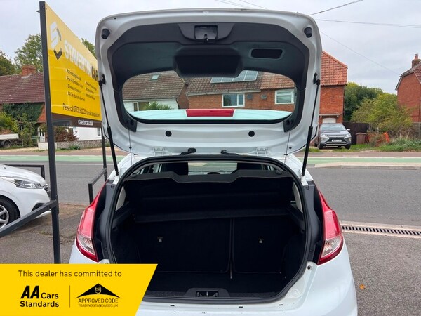 Used Ford Fiesta 2014 for sale - 76224175: Photo 14