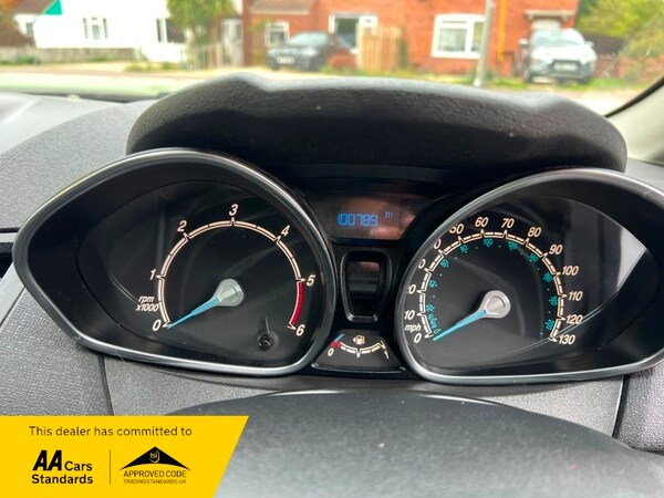 Used Ford Fiesta 2014 for sale - 76224175: Photo 8