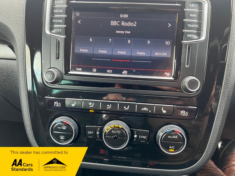 Used Volkswagen Scirocco 2016 for sale - 76407184: Photo 16