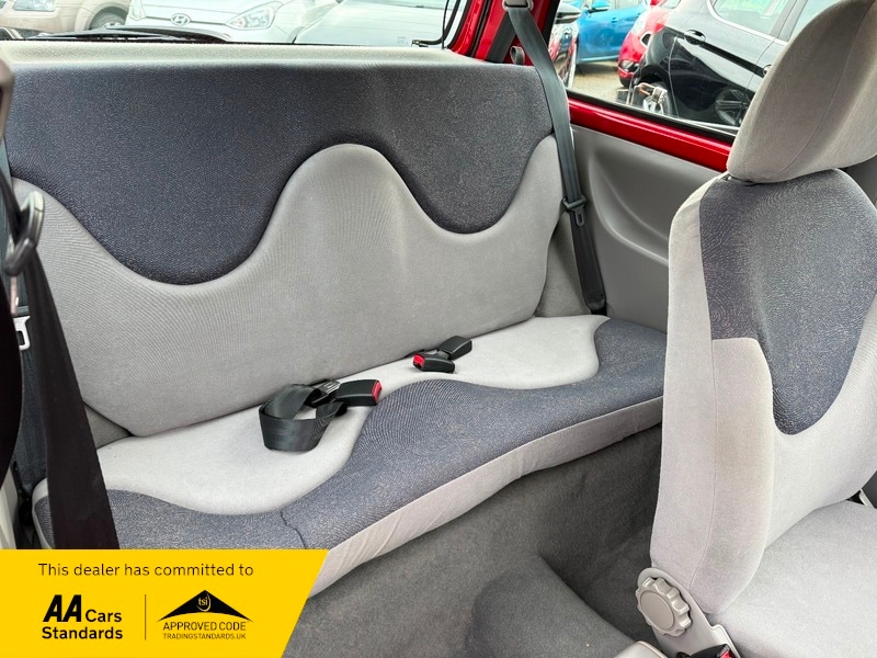 Used Nissan Micra 2000 for sale - 77059754: Photo 13