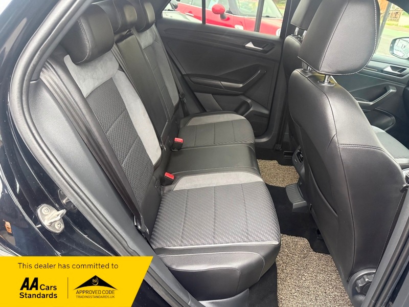 Used Volkswagen T-Roc 2018 for sale - 76699101: Photo 14