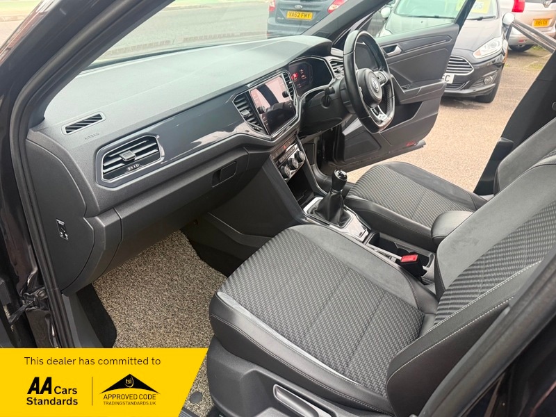 Used Volkswagen T-Roc 2018 for sale - 76699101: Photo 15