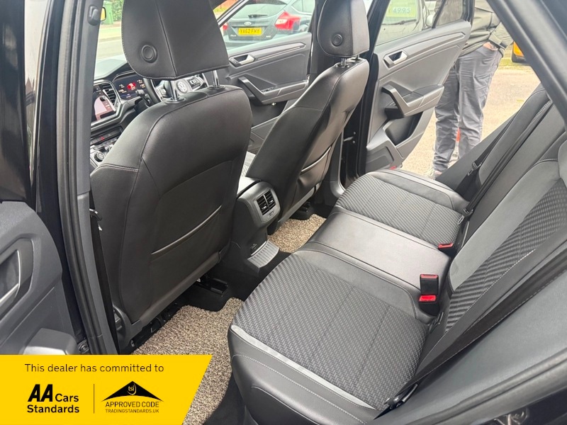 Used Volkswagen T-Roc 2018 for sale - 76699101: Photo 16