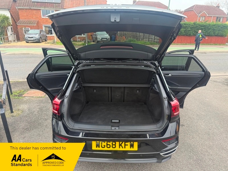 Used Volkswagen T-Roc 2018 for sale - 76699101: Photo 18