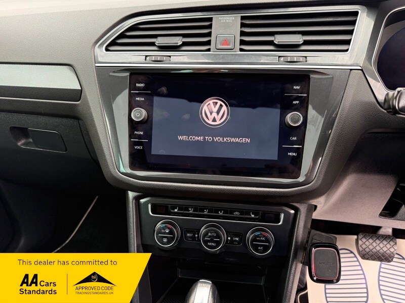 Used Volkswagen Tiguan 2018 for sale - 78097633: Photo 11