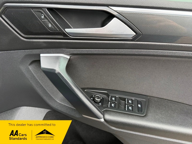 Used Volkswagen Tiguan 2018 for sale - 78097633: Photo 8