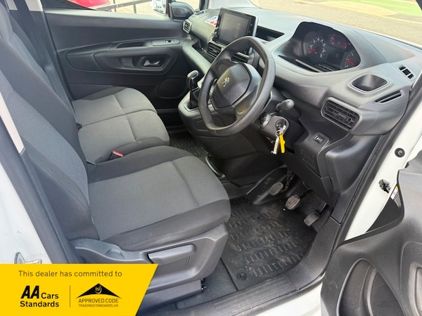 Used Peugeot Partner 2021 for sale - 75606877: Photo 8