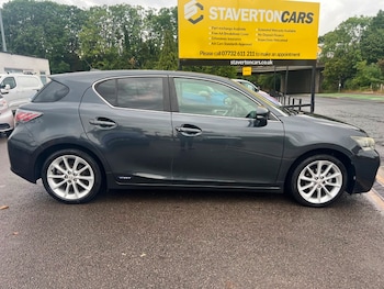 Used Lexus CT 2011 for sale - 75427525: Photo