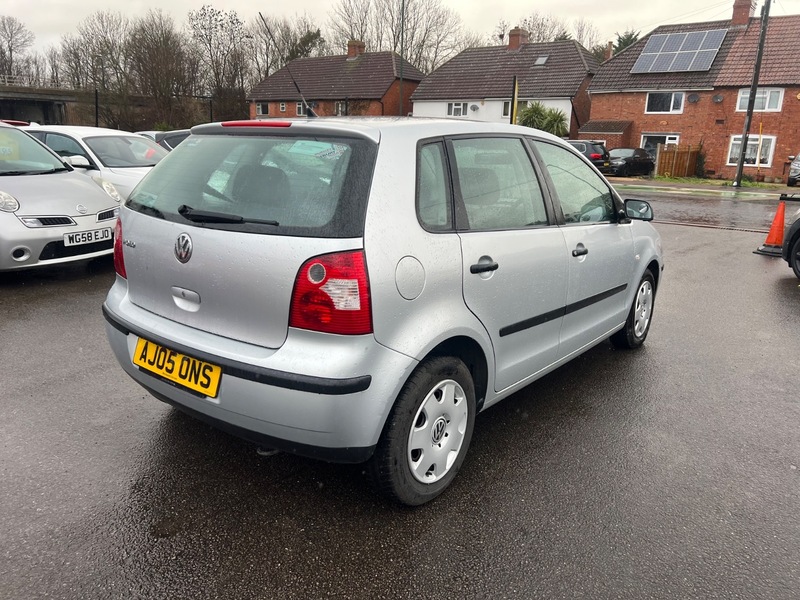 Used Volkswagen Polo 2005 for sale - 77477909: Photo 4