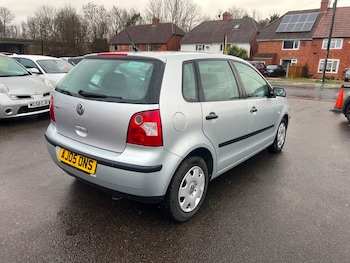 Used Volkswagen Polo 2005 for sale - 77477909: Photo
