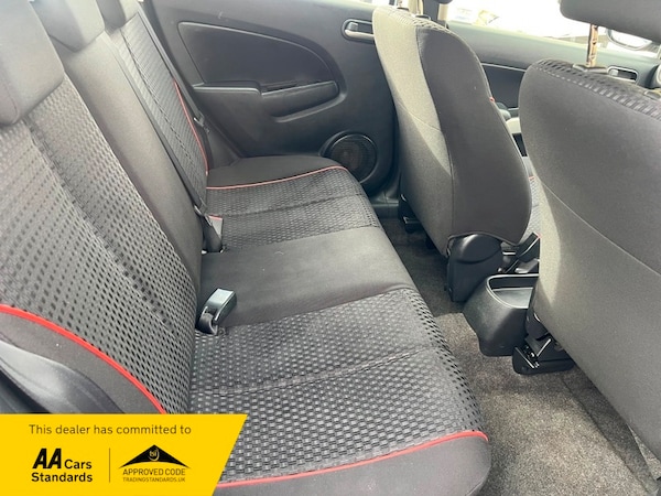 Used Mazda Mazda2 2011 for sale - 76211019: Photo 16