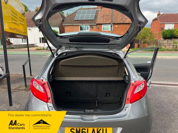 Used Mazda Mazda2 2011 for sale - 76211019: Photo 18