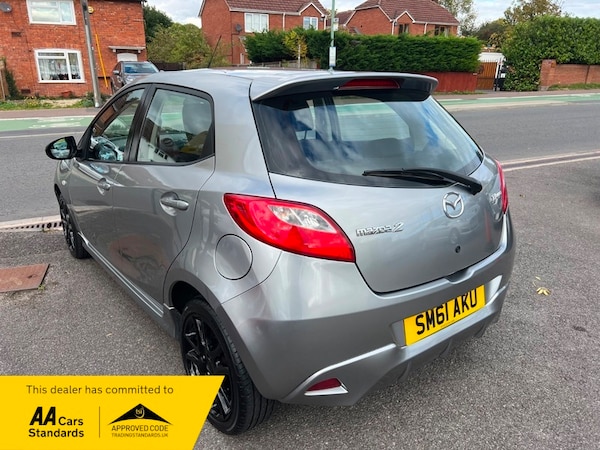 Used Mazda Mazda2 2011 for sale - 76211019: Photo 6