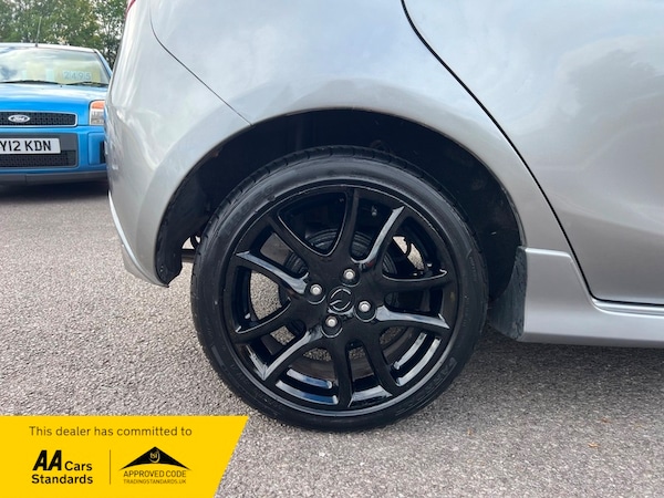 Used Mazda Mazda2 2011 for sale - 76211019: Photo 9