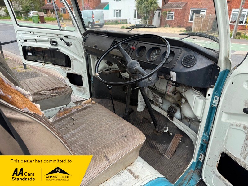 Used Volkswagen Campervan 1972 for sale - 78097605: Photo 9
