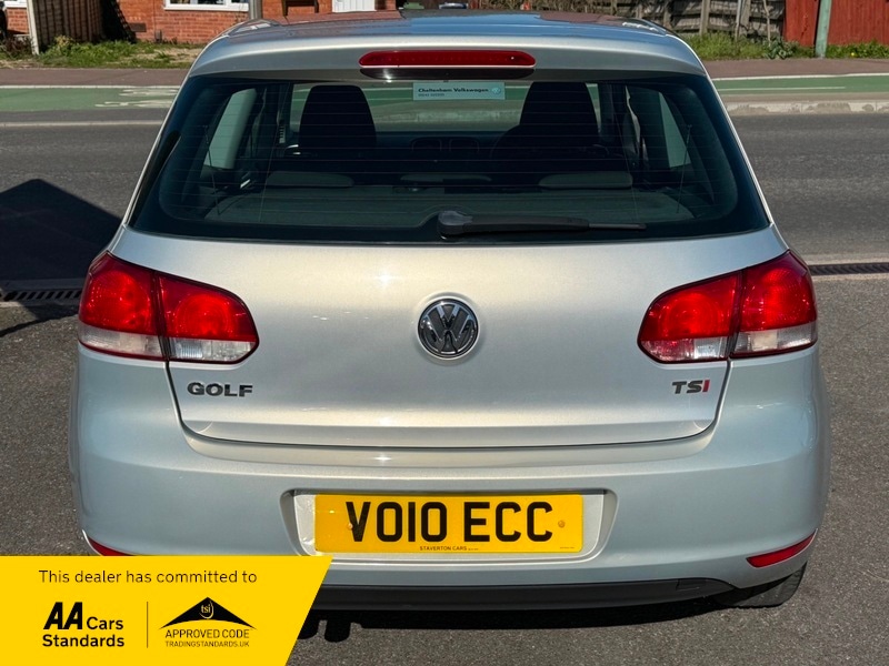 Used Volkswagen Golf 2010 for sale - 77920959: Photo 5
