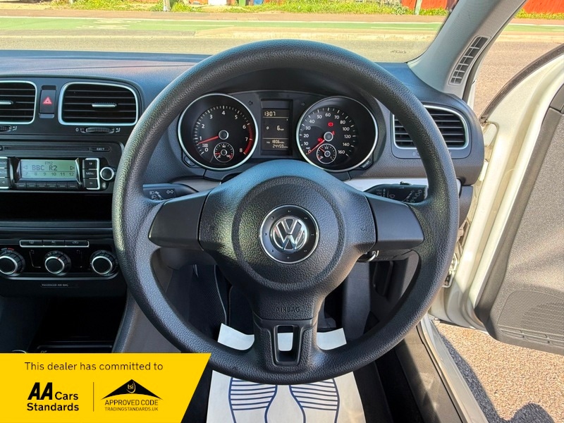 Used Volkswagen Golf 2010 for sale - 77920959: Photo 9