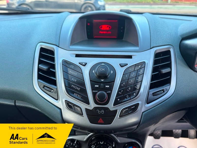 Used Ford Fiesta 2011 for sale - 76740930: Photo 10