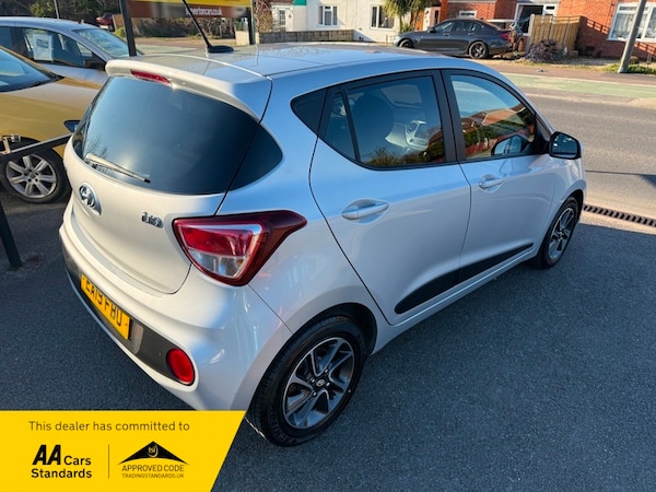Used Hyundai i10 2019 for sale - 74066254: Photo 3