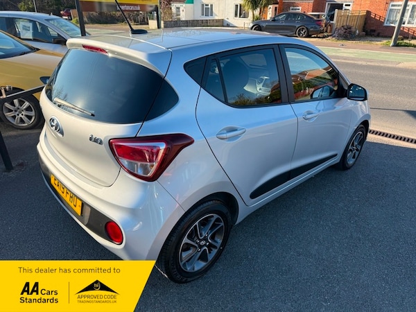 Used Hyundai i10 2019 for sale - 74066254: Photo 5