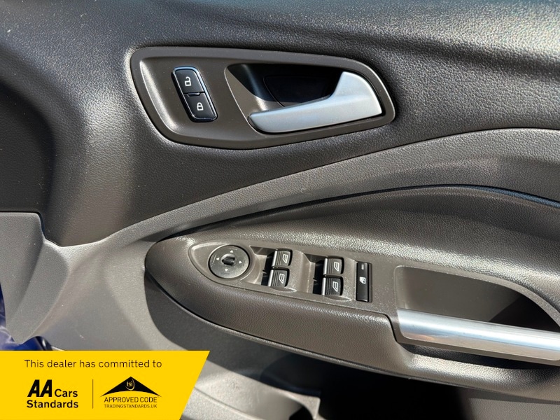 Used Ford Kuga 2015 for sale - 76470734: Photo 9