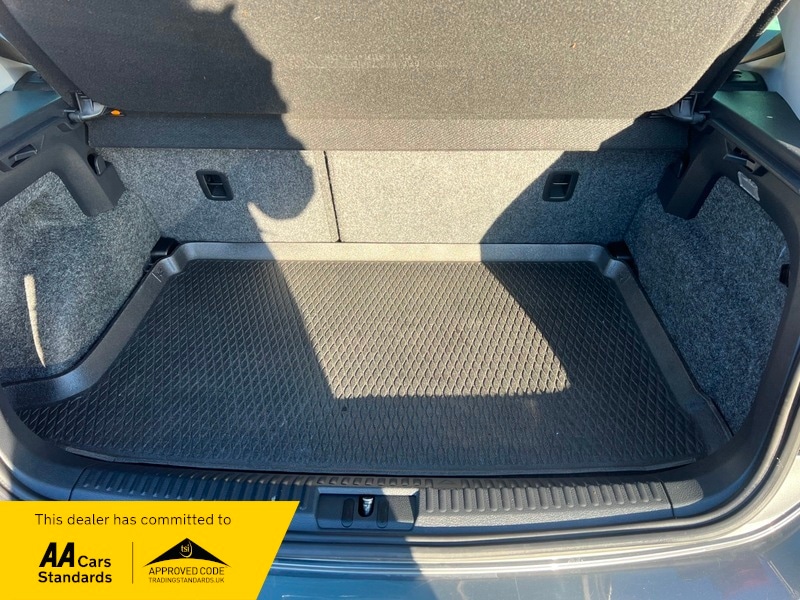 Used Volkswagen Polo 2017 for sale - 76570738: Photo 18