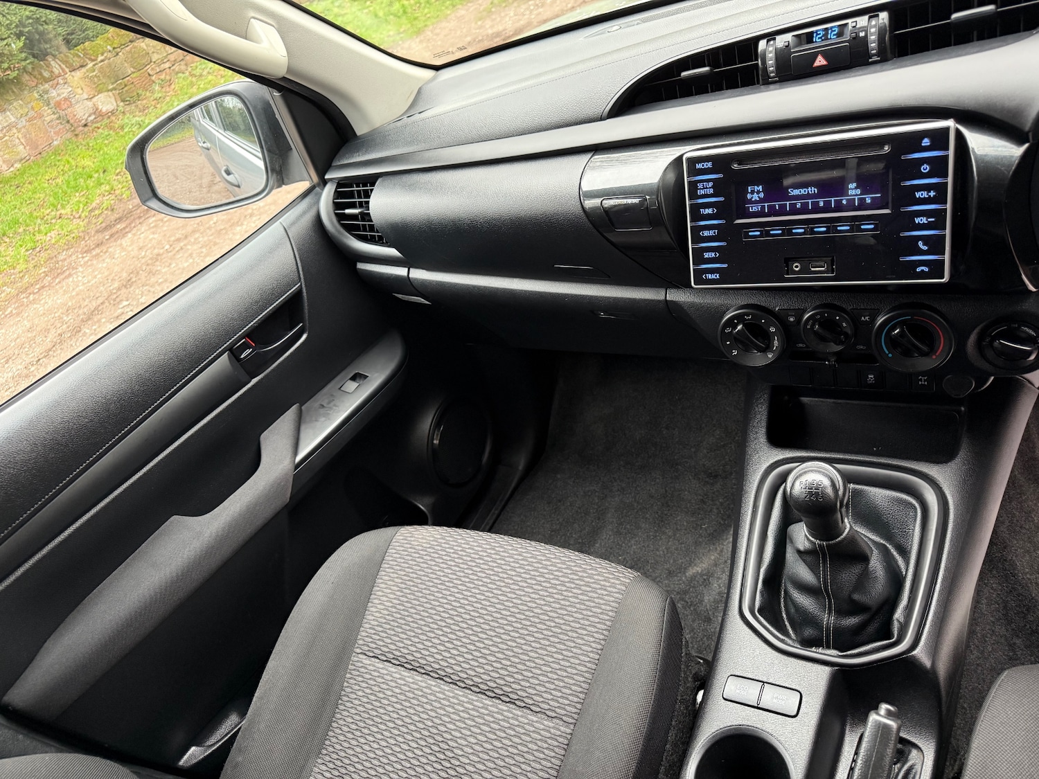 Used Toyota Hilux for sale - 78062564: Photo 24