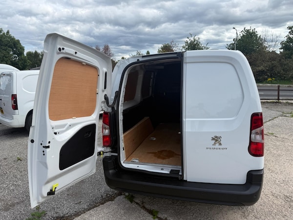 Used Peugeot Partner 2023 for sale - 75175070: Photo 9