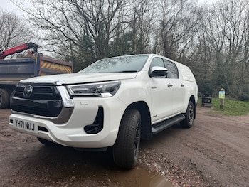 Used Toyota Hilux 2021 for sale - 78057240: Photo