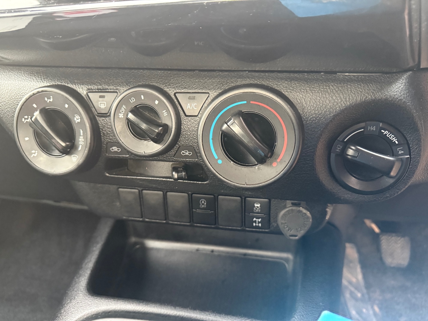 Used Toyota Hilux 2021 for sale - 78057234: Photo 19