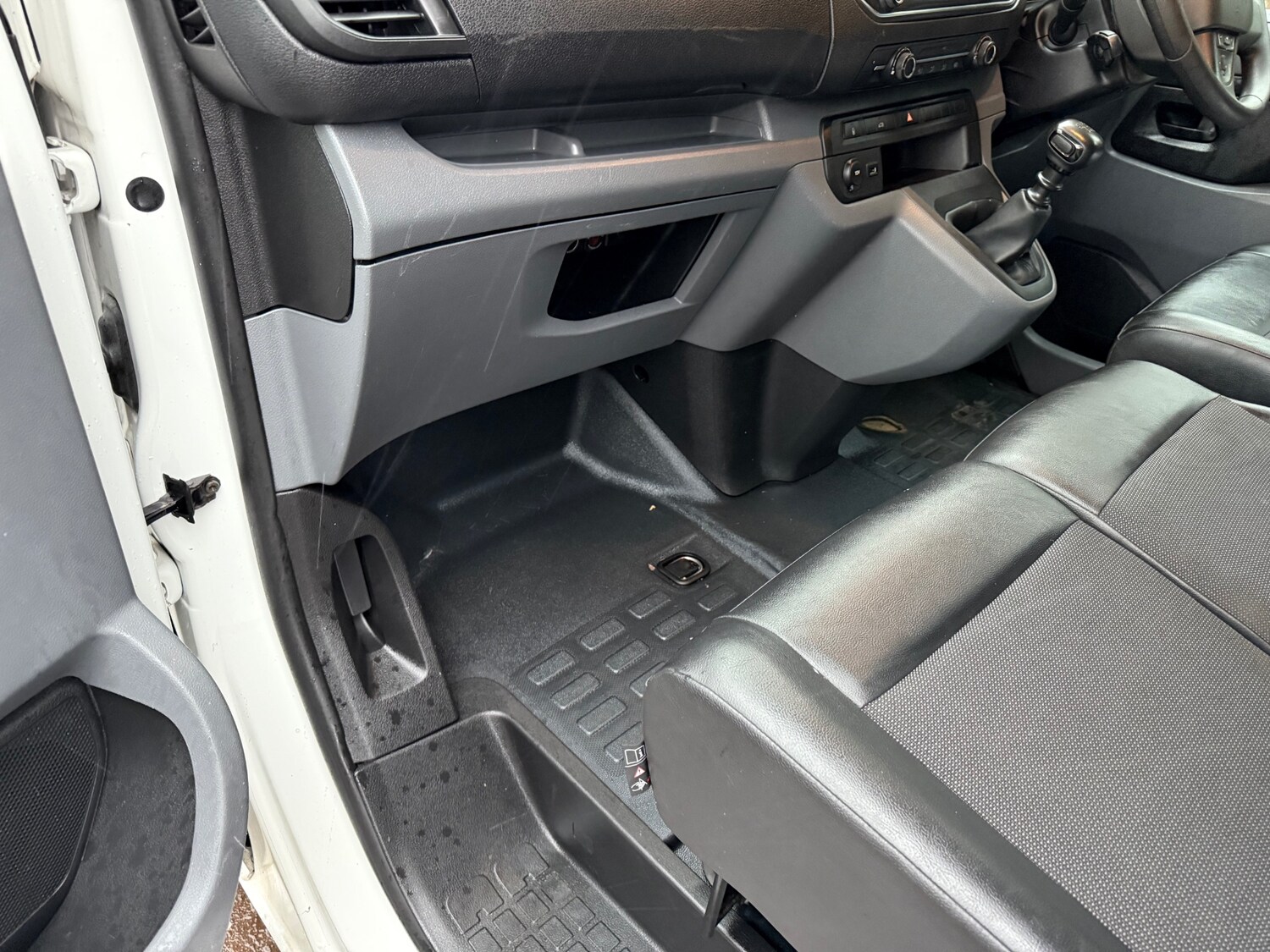 Used Vauxhall Vivaro 2021 for sale - 78025068: Photo 12