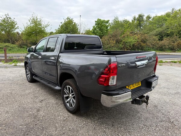 Used Toyota Hilux 2020 for sale - 74598233: Photo 11