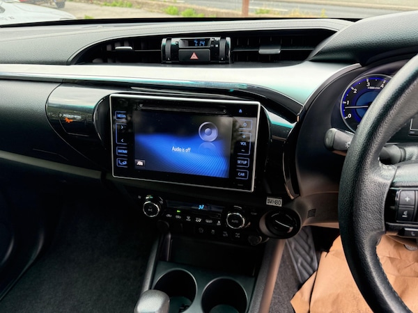 Used Toyota Hilux 2020 for sale - 74598233: Photo 24