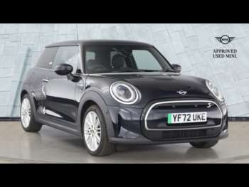 2021 MINI Hatch Midnight Black - £22,450