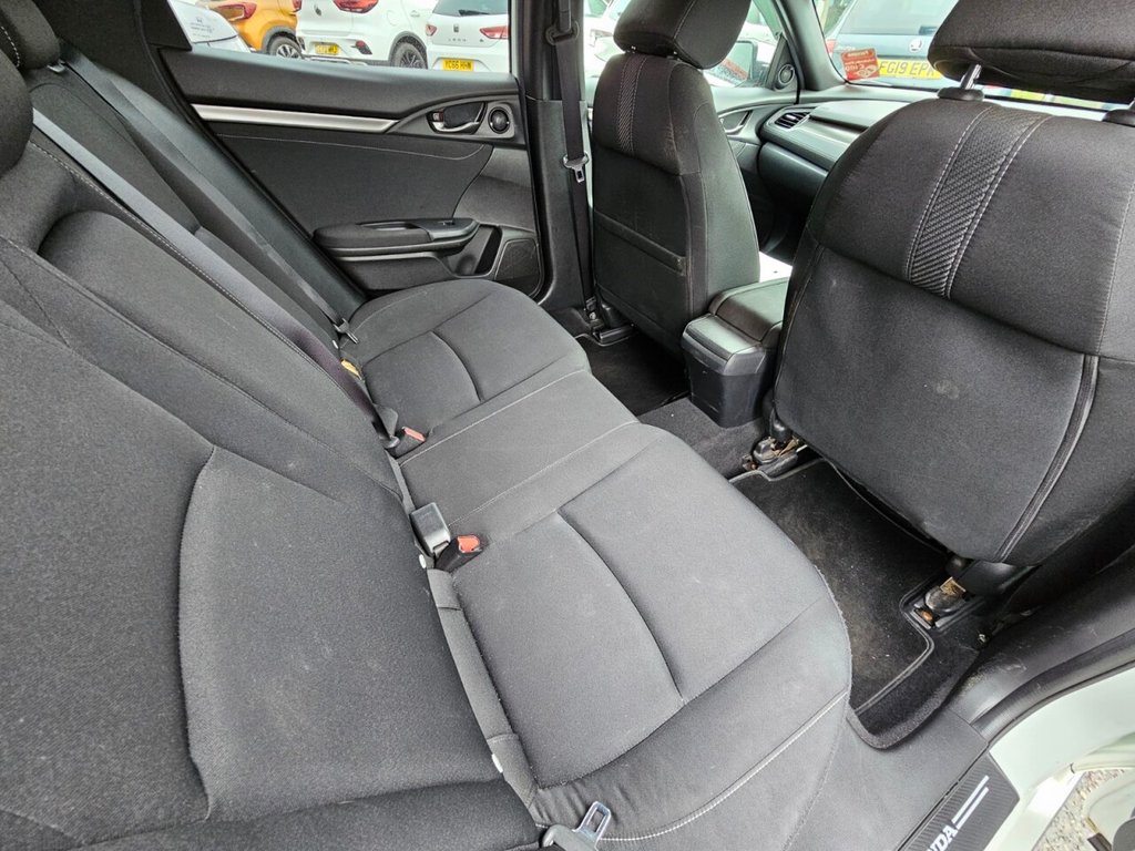 Used Honda Civic 2017 for sale - 75923577: Photo 15