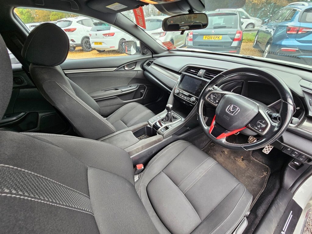 Used Honda Civic 2017 for sale - 75923577: Photo 17