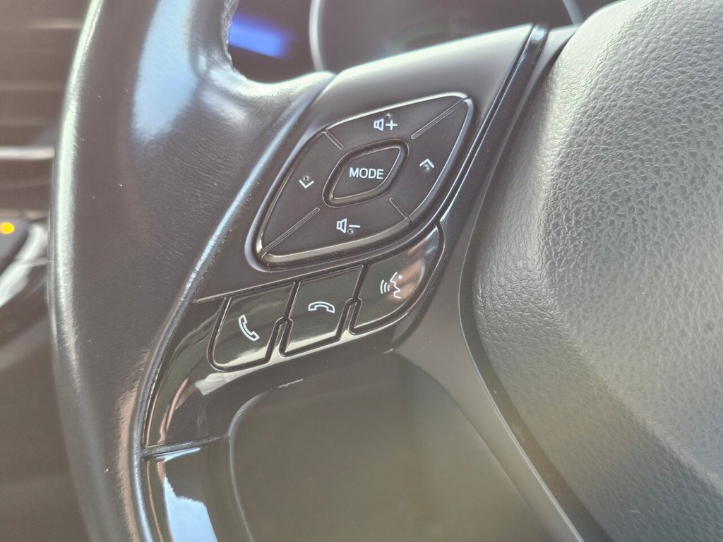 Used Toyota C-HR 2018 for sale - 75923421: Photo 24