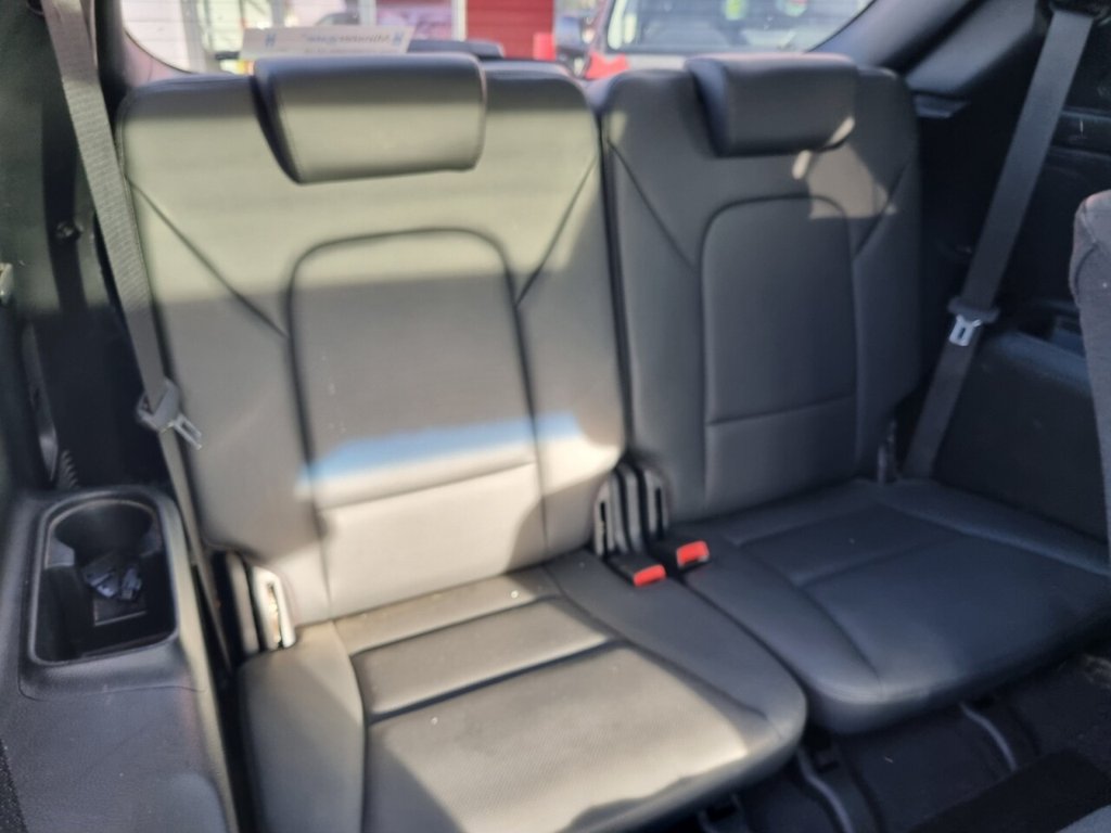 Used Hyundai Santa Fe 2017 for sale - 76570487: Photo 10