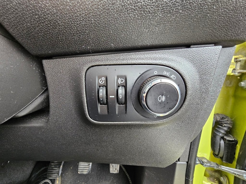 Used Vauxhall ADAM 2013 for sale - 75923372: Photo 16