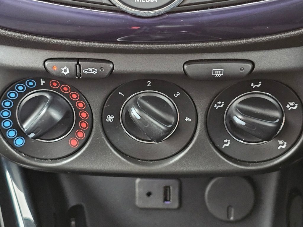 Used Vauxhall ADAM 2013 for sale - 75923372: Photo 40