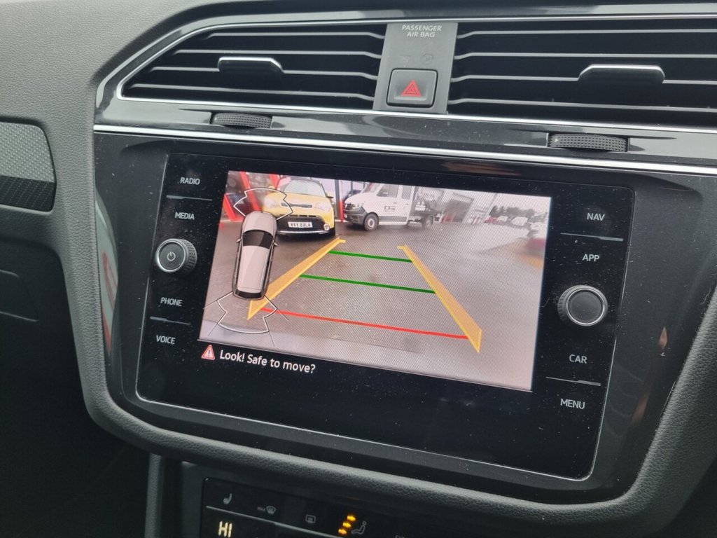 Used Volkswagen Tiguan 2021 for sale - 76590823: Photo 3