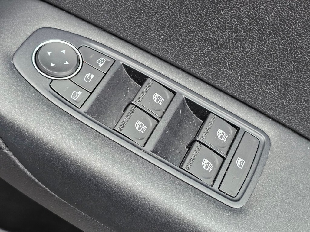 Used Renault Captur 2021 for sale - 76840990: Photo 28