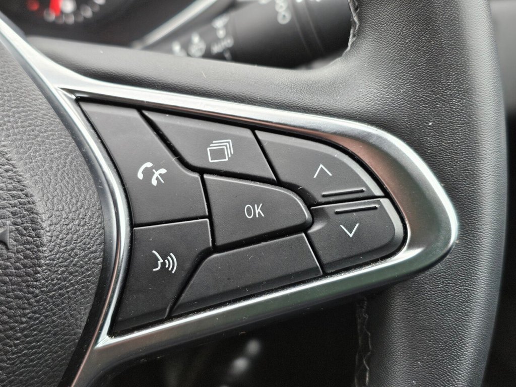 Used Renault Captur 2021 for sale - 76840990: Photo 37