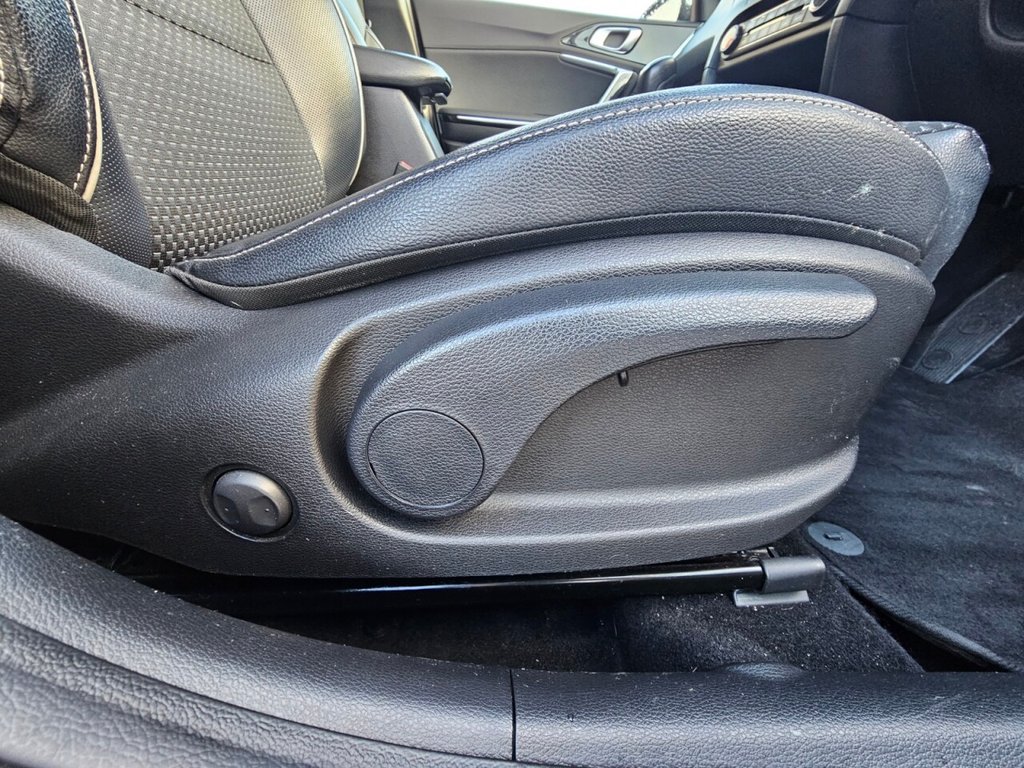 Used Kia Ceed 2018 for sale - 76356905: Photo 25