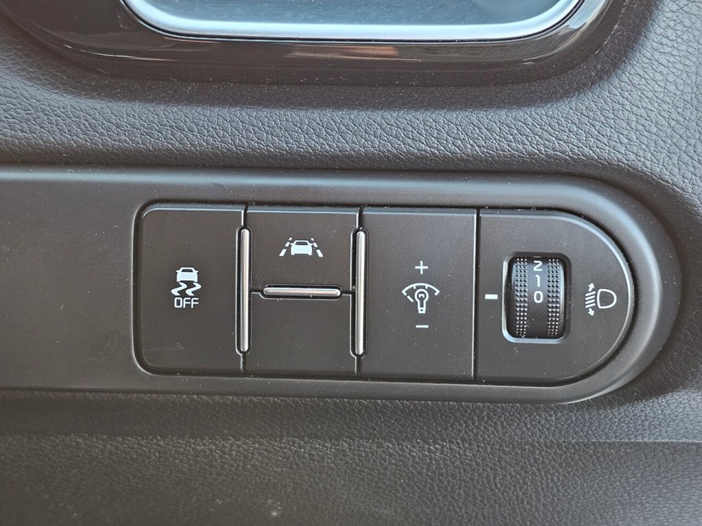 Used Kia Ceed 2018 for sale - 76356905: Photo 28