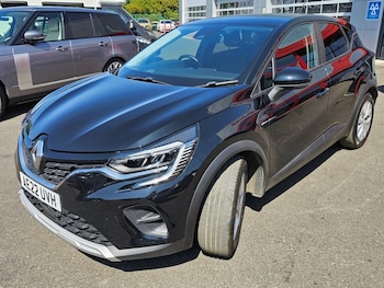Used Renault Captur 2022 for sale - 79345679: Photo